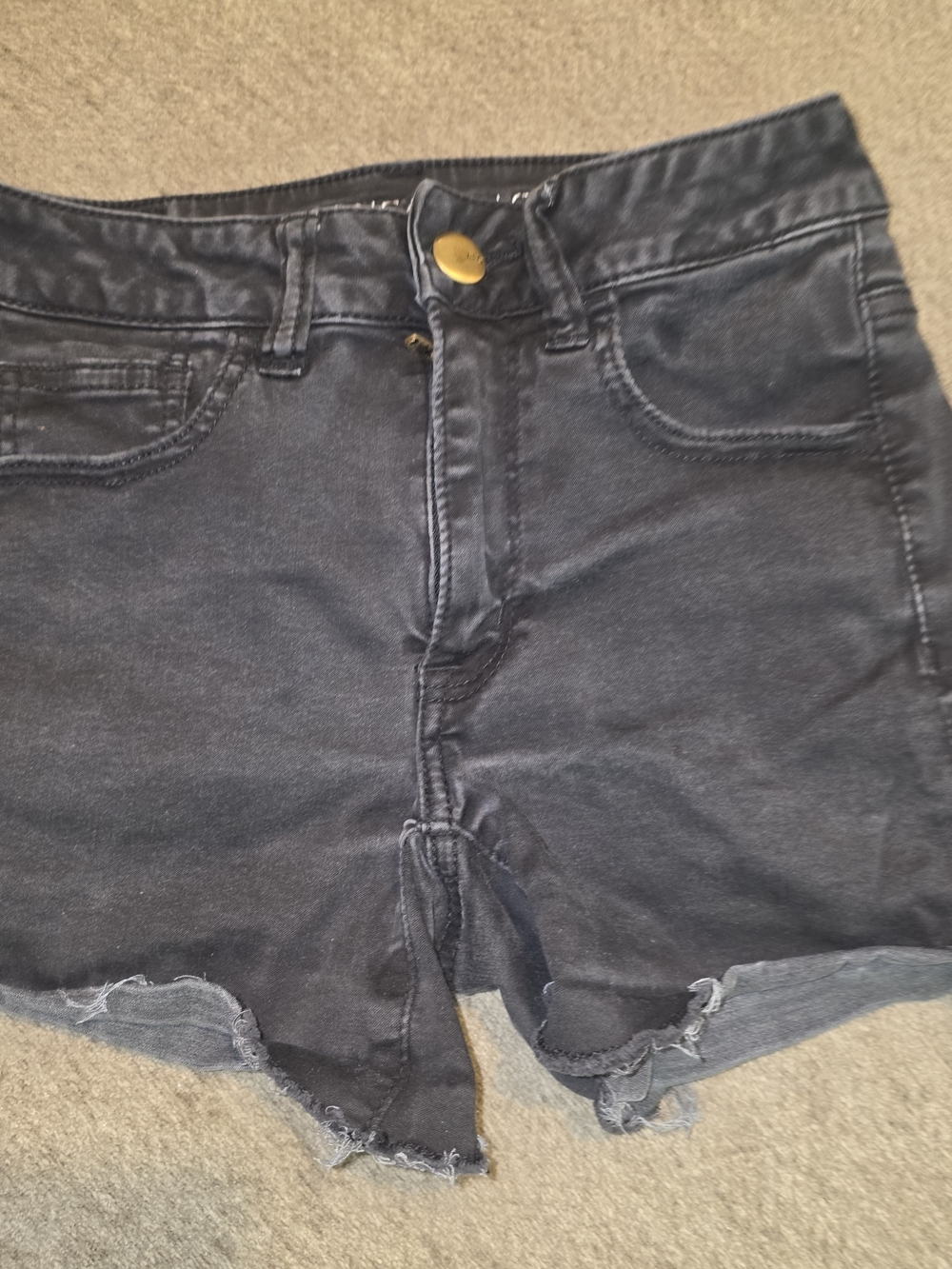 American Eagle Women's High-Waist Black Denim Cutoff Shorts Size 2